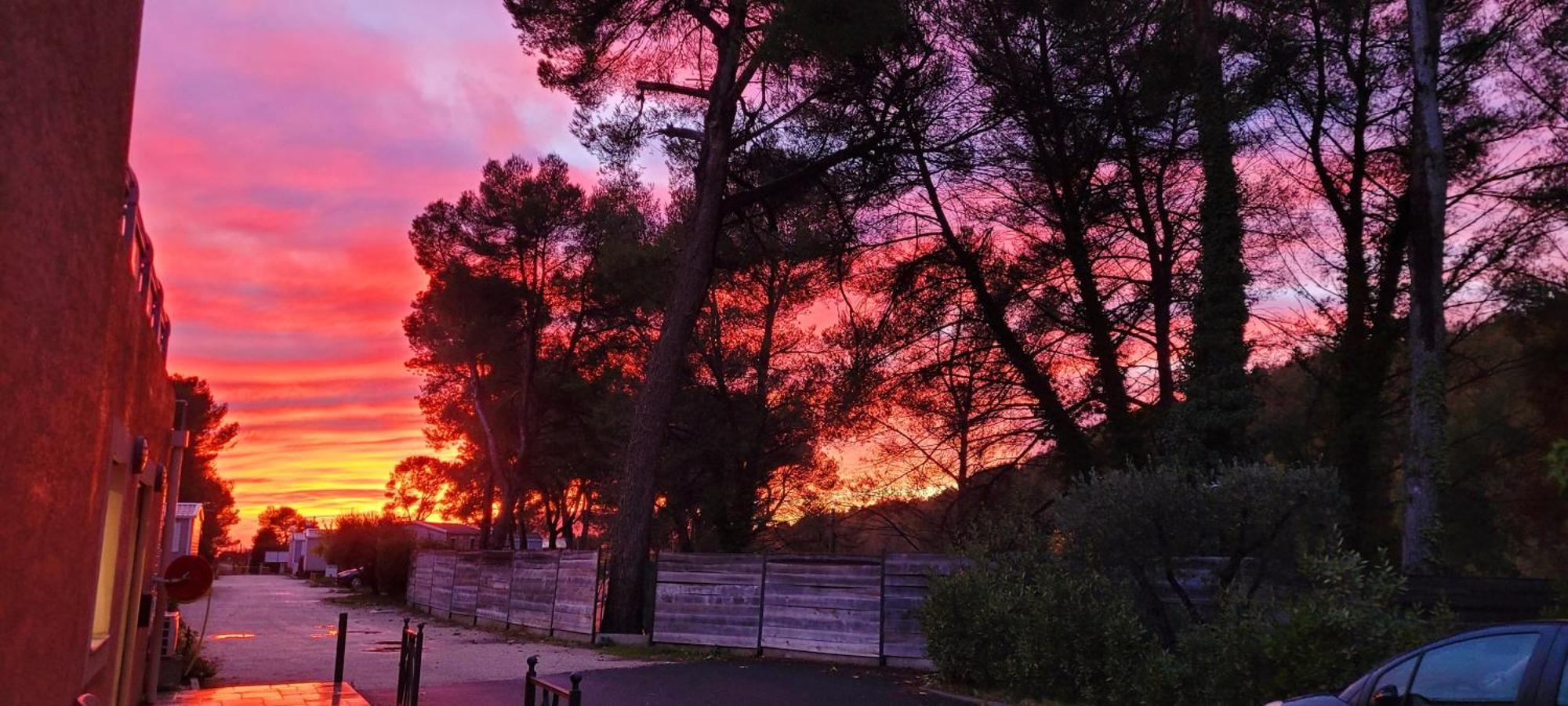 Camping Aux Portes De Cassis Roquefort-la-Bédoule Exterior foto
