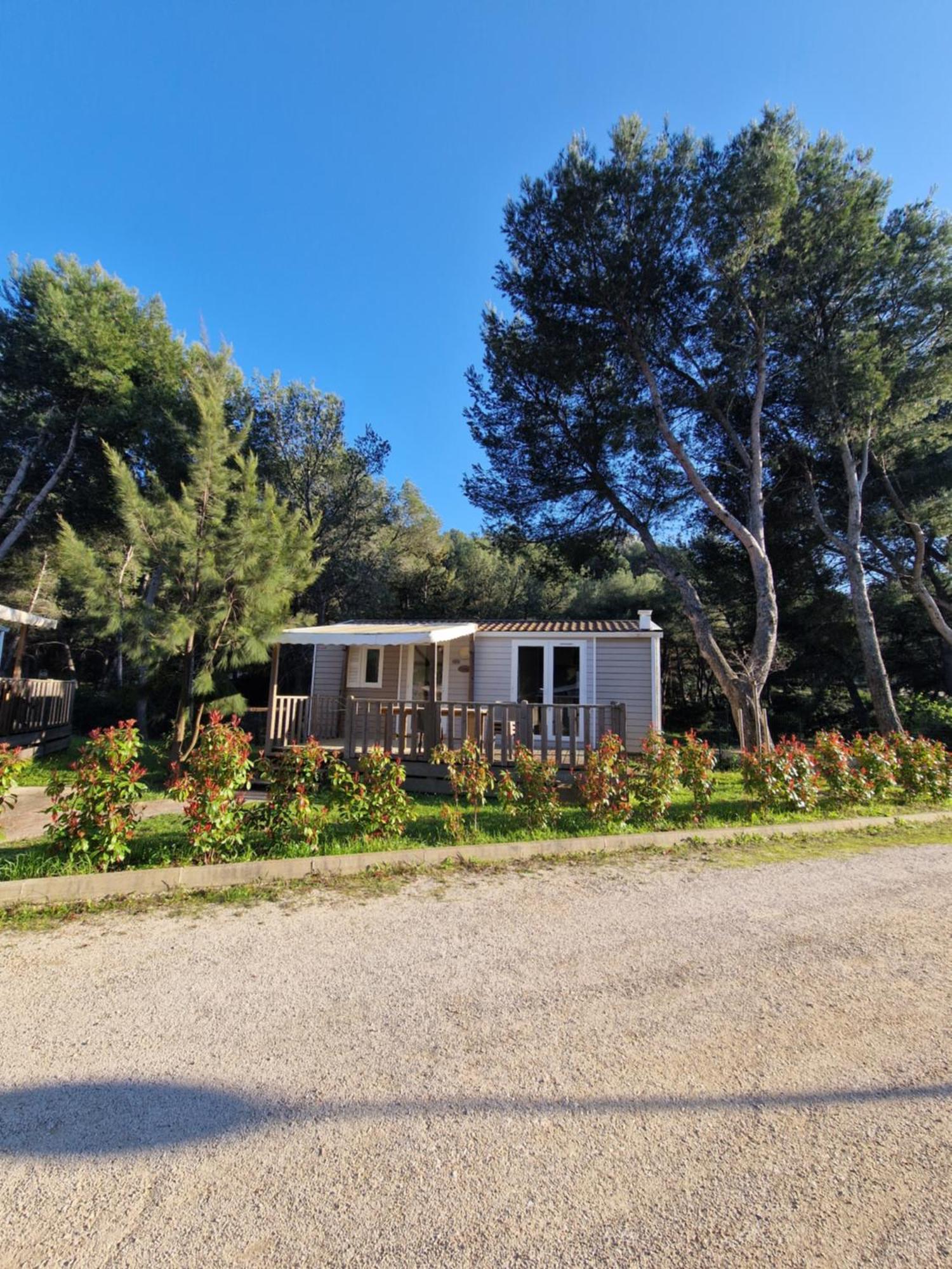 Camping Aux Portes De Cassis Roquefort-la-Bédoule Exterior foto