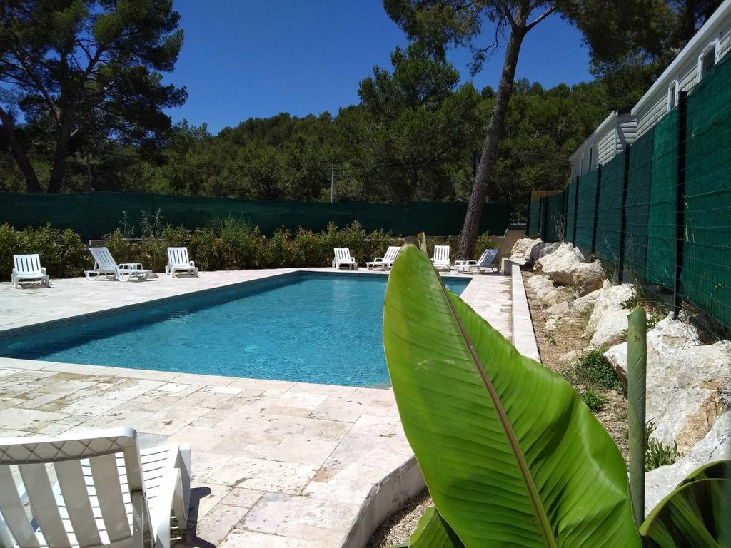 Camping Aux Portes De Cassis Roquefort-la-Bédoule Exterior foto